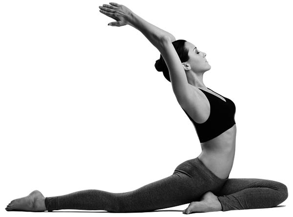 Frau in Yogaposition